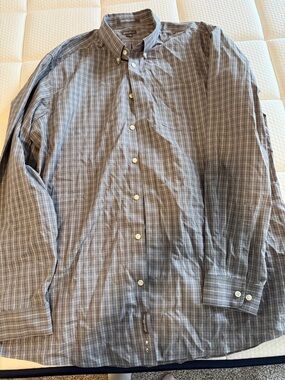 Eddie Bauer Men's Blue Gray Plaid Button-Down Shirt